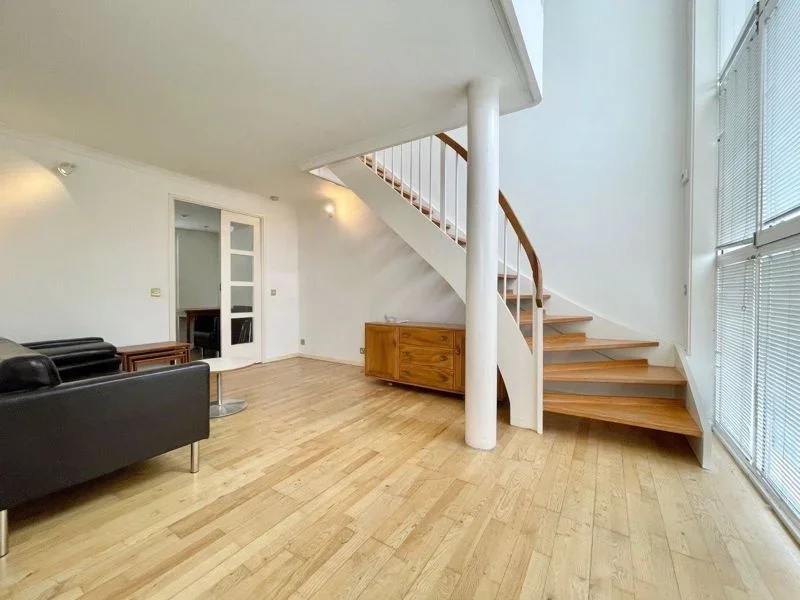 House Greenland Passage in Greater London