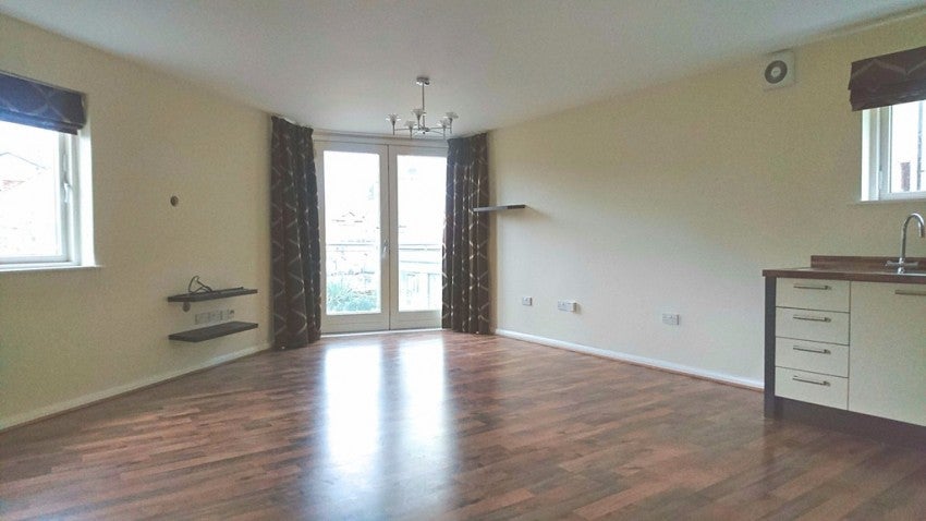 Flat Burgess Square in Brackley