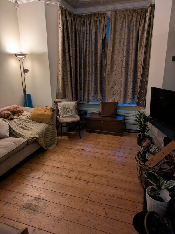 Room Alfred Street in Cardiff