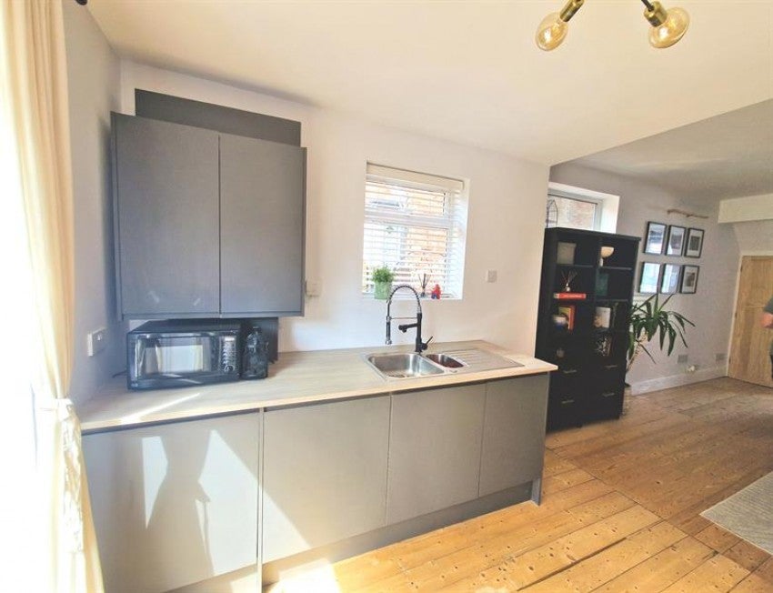 House Shaftesbury Road in Cheadle