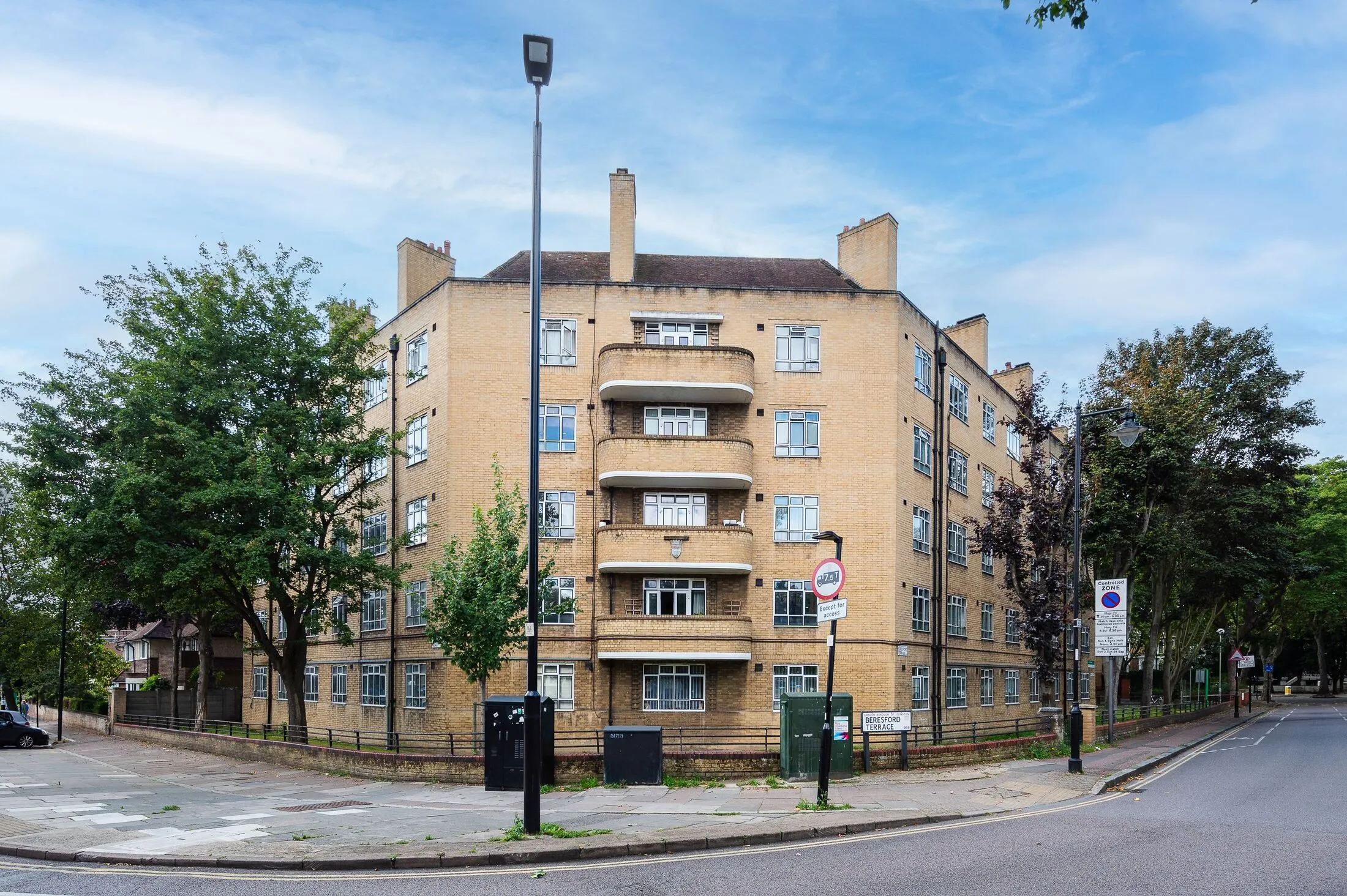 Flat Beresford Terrace in Greater London