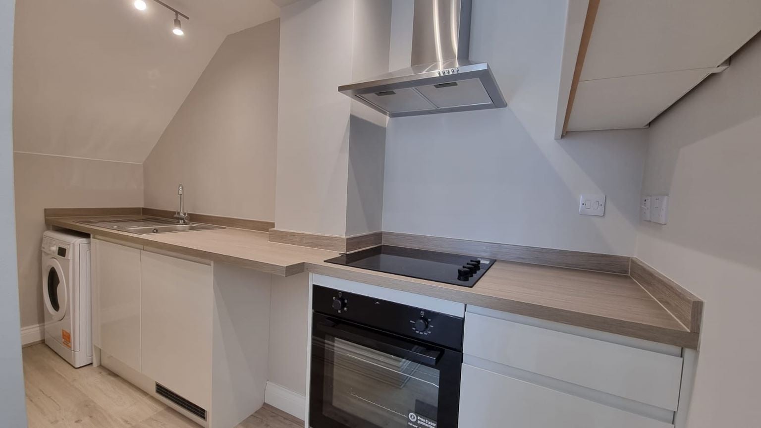 Flat Studland Street in Greater London