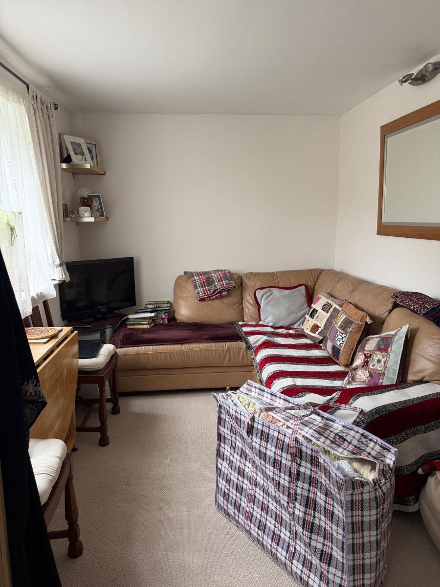 Flat Upton Close in Greater London
