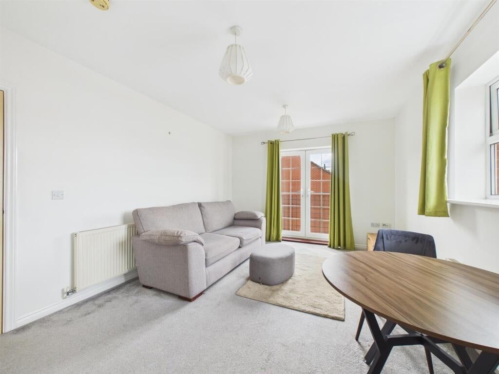 Flat Alfreton Road in Derby