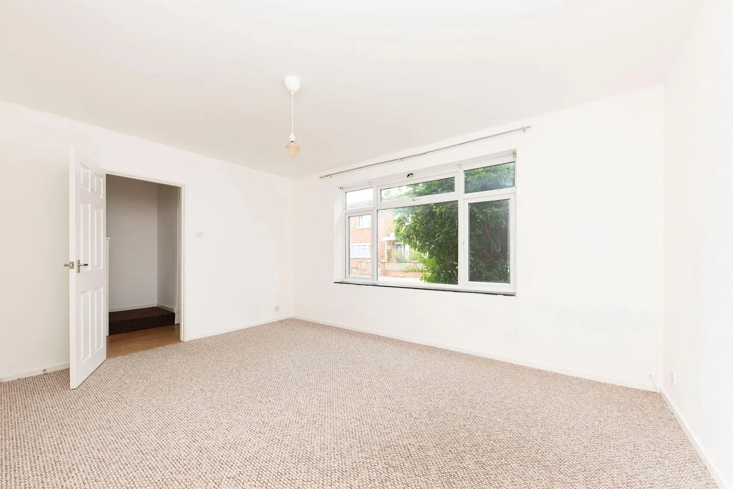 House Glentanner Way in Greater London
