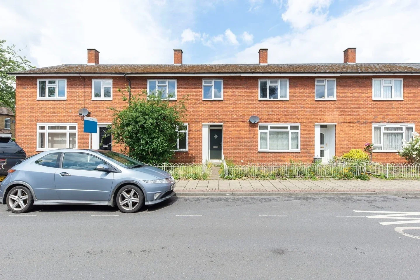 House Glentanner Way in Greater London