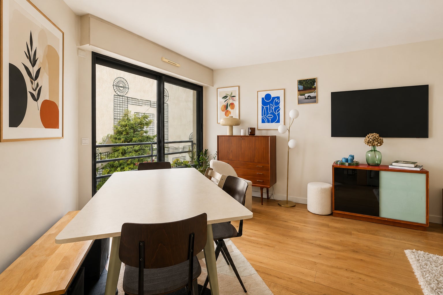 Flat Rue Dulong in Paris