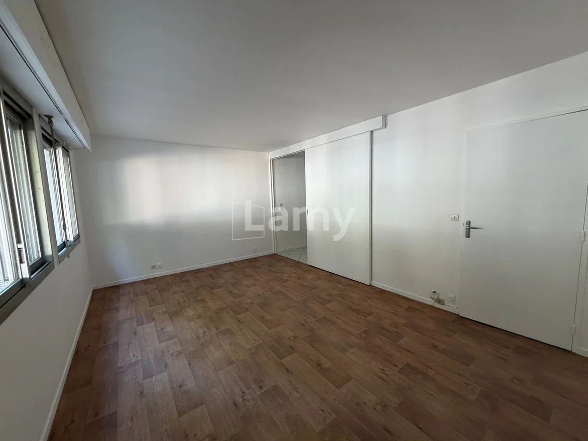 Flat Rue Orbe in Rouen