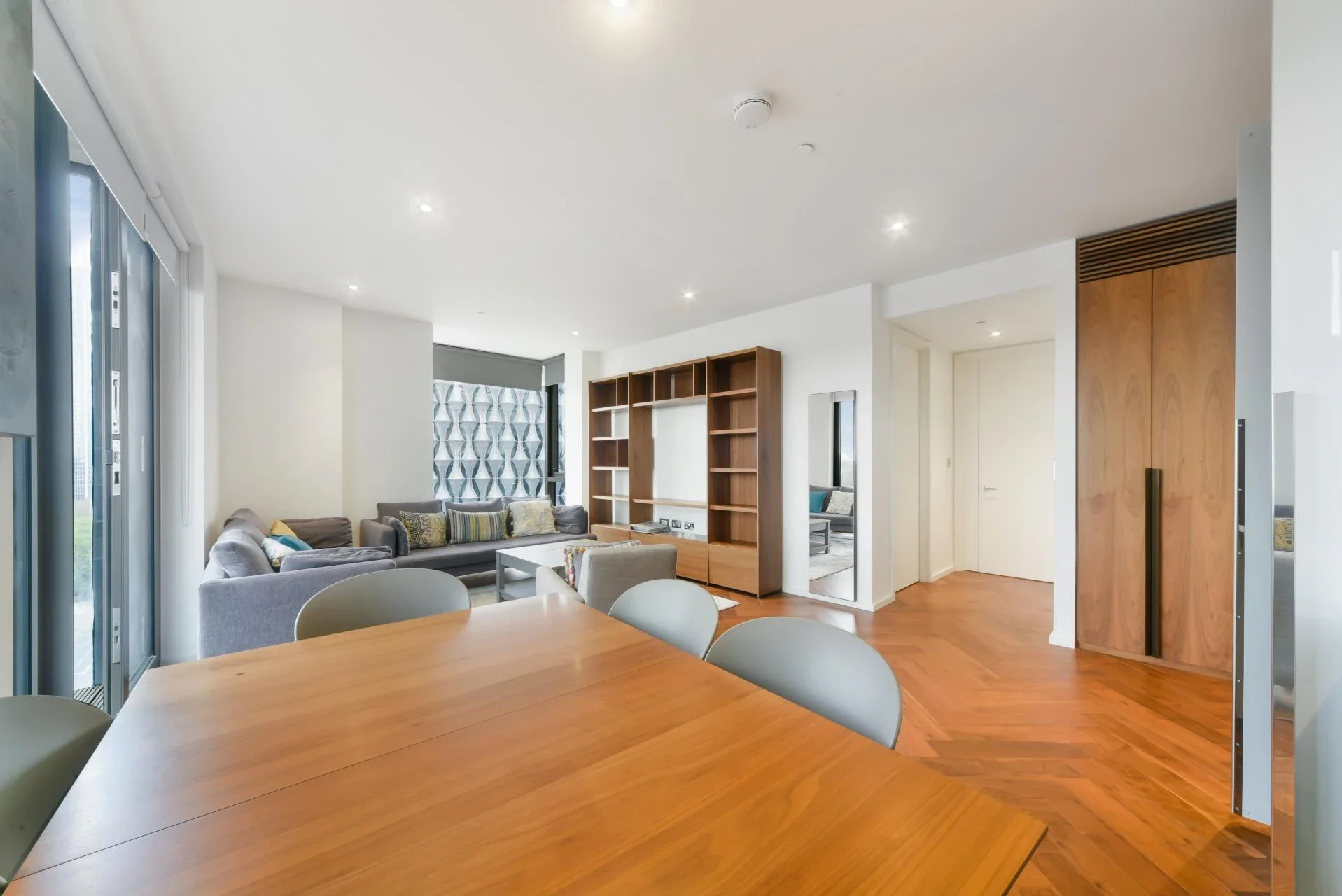 Flat New Mill Road in Greater London