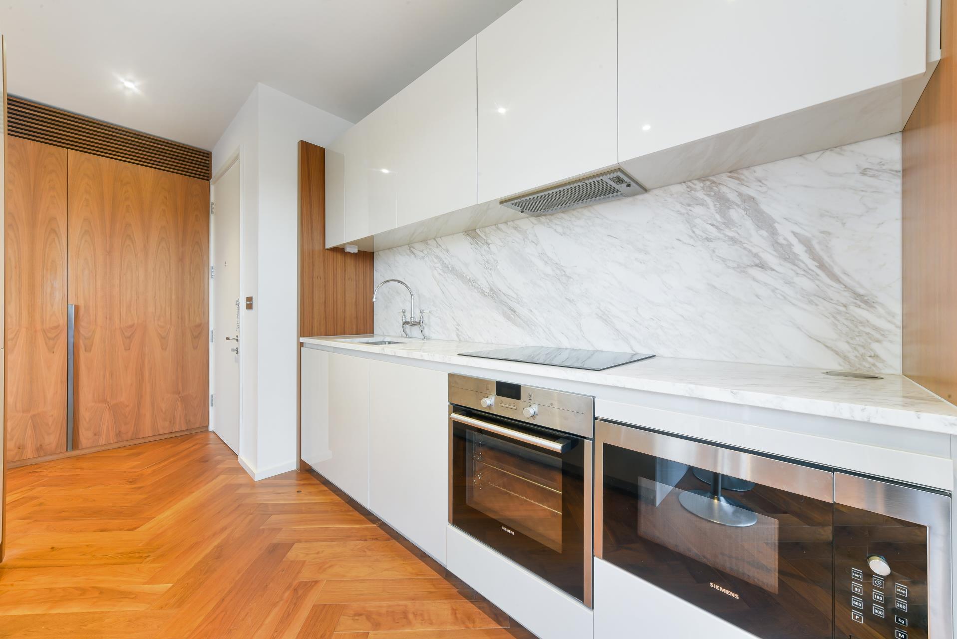 Flat New Mill Road in Greater London