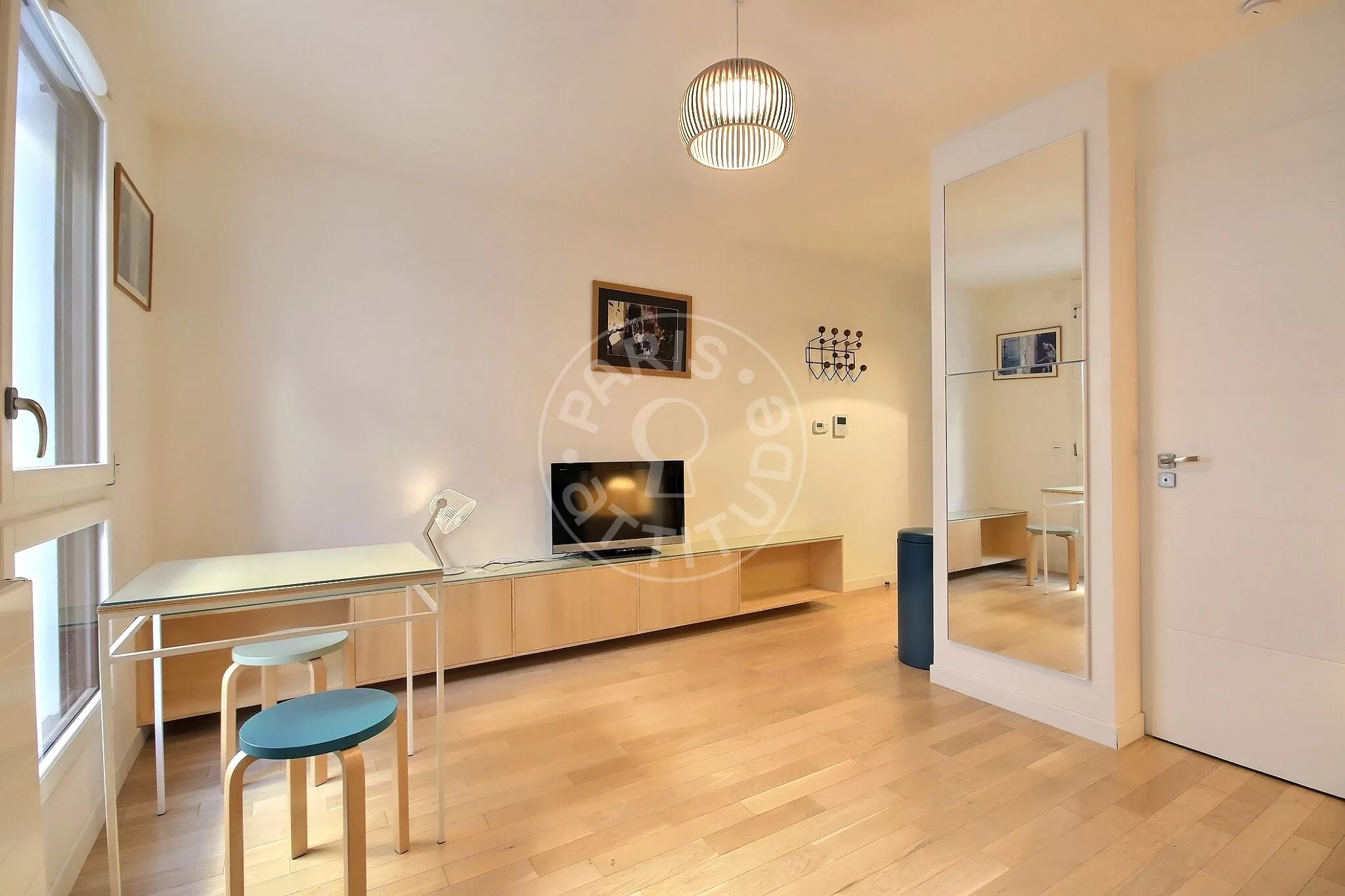 Appartement Rue de Pouy à Paris
