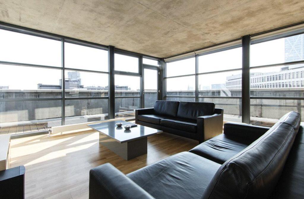 Flat New Inn Broadway in Greater London