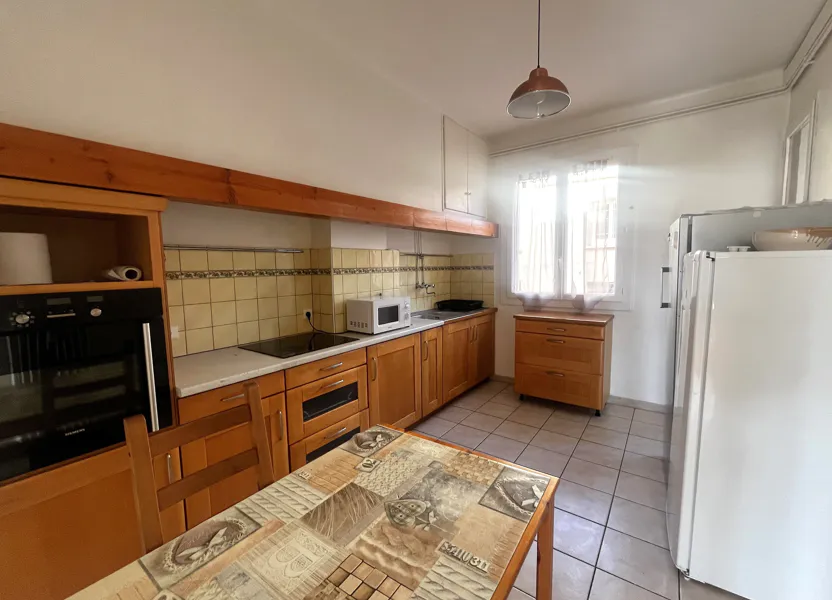 Flat Avenue Jean Giono in Manosque