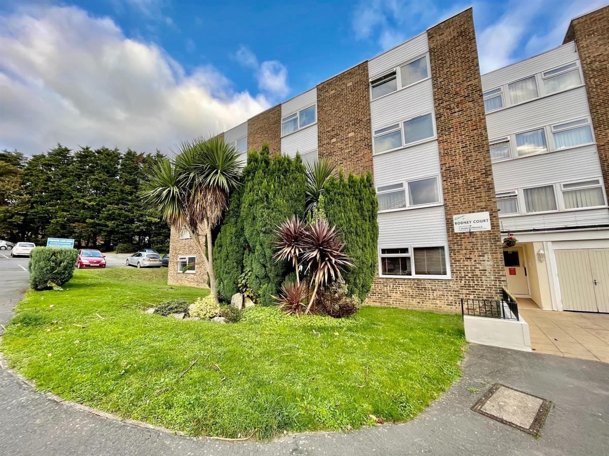 Flat Bursledon Road in Southampton