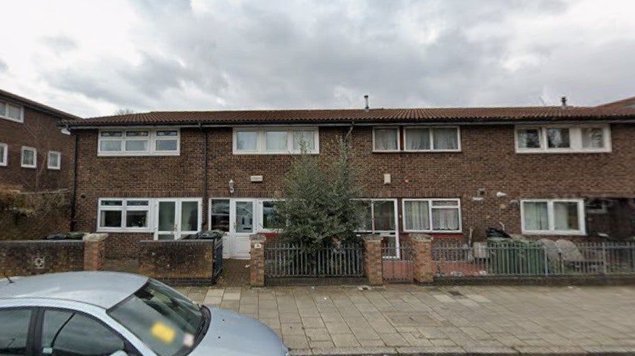 House Moorland Road in Greater London