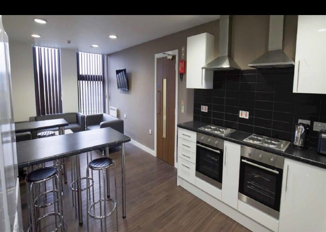Room Great Homer Street in Liverpool