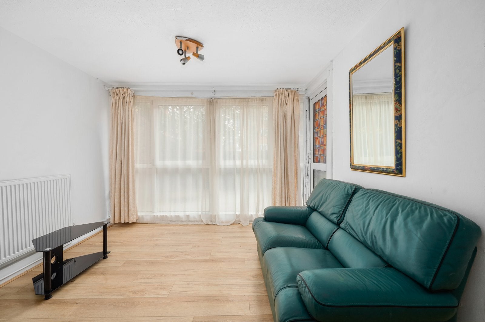 Flat Marsden Street in Greater London