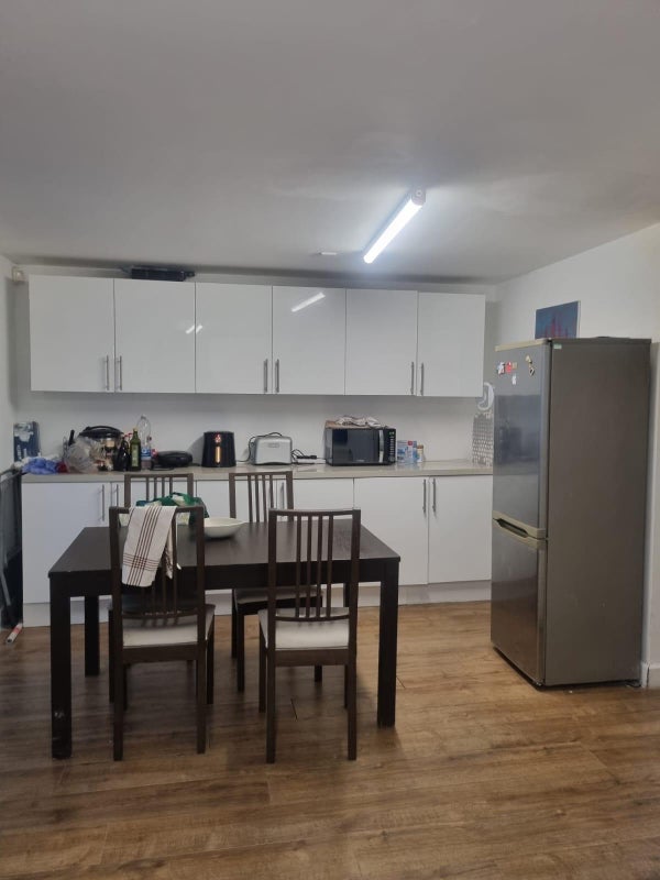 Room Jamestown Way in Greater London