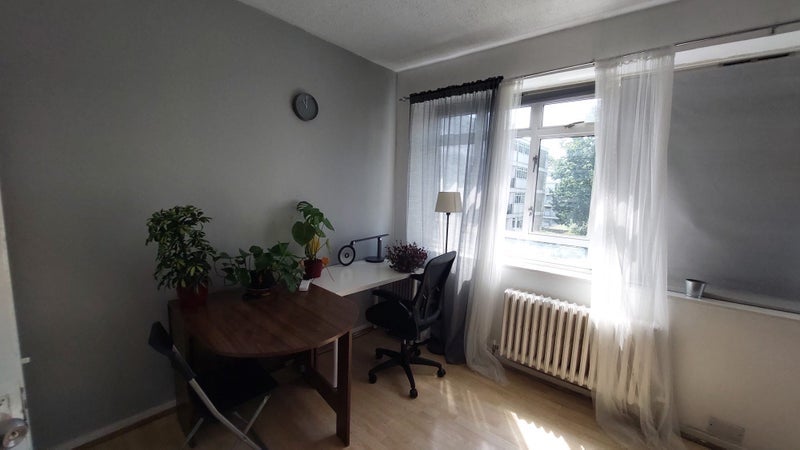 Room Churchill Gardens Road in City of Westminster