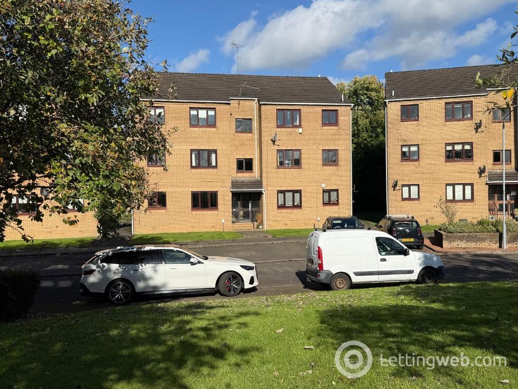 Flat Howth Drive in Glasgow