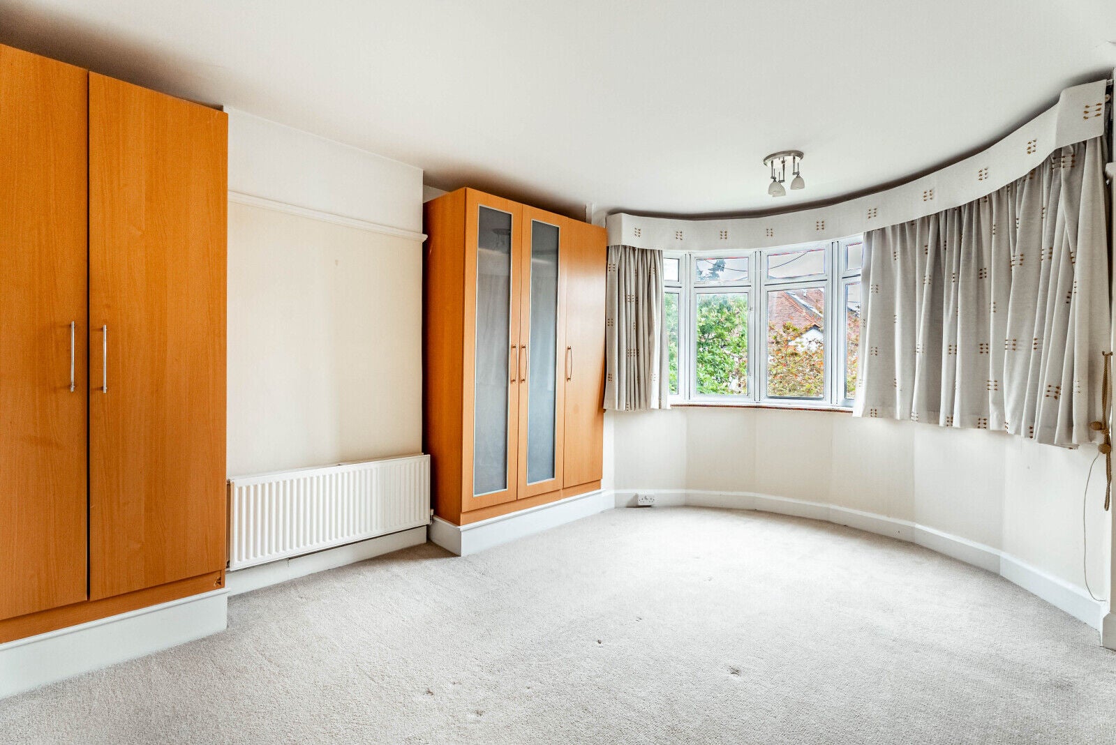 House Flora Grove in St Albans