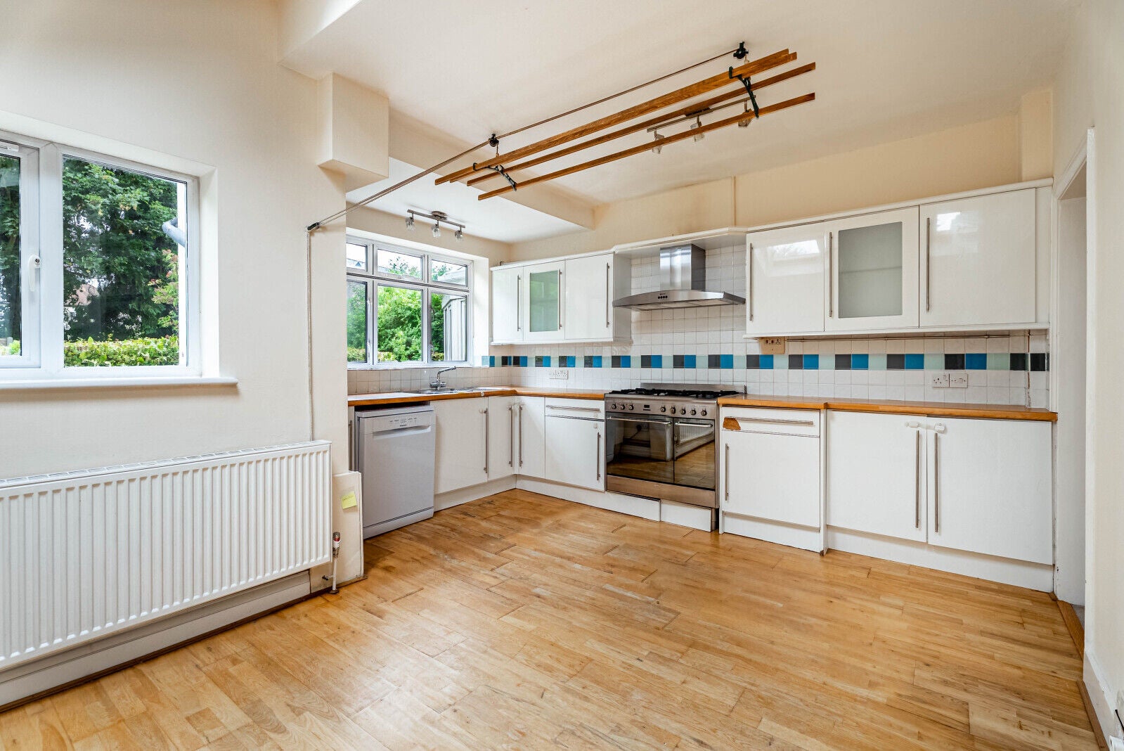 House Flora Grove in St Albans
