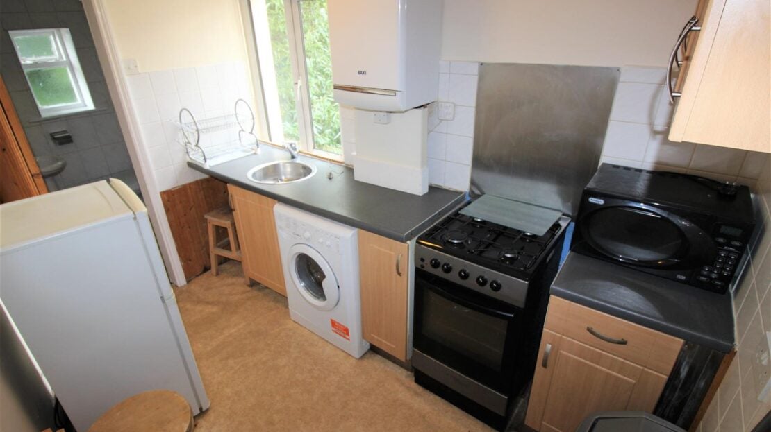 Flat Hillingdon Road in Greater London