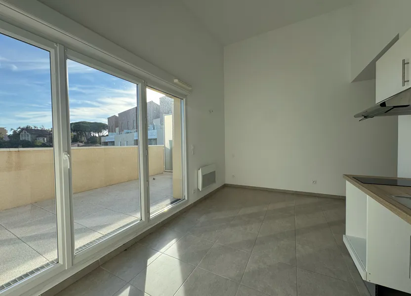 Flat Impasse de l'Aubespin in Istres