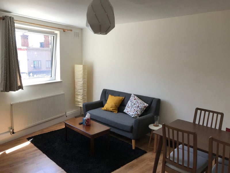 Flat Dartmouth Road in Greater London