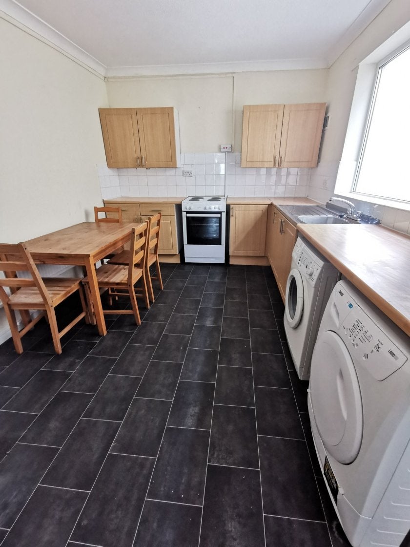House Malvern Terrace in Swansea