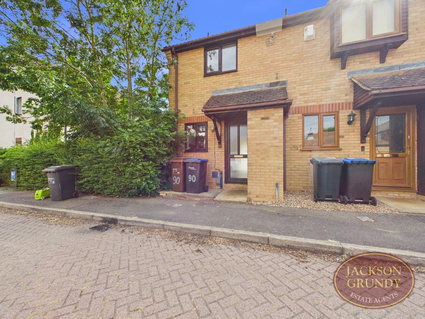 House Woodpecker Way in Merefield