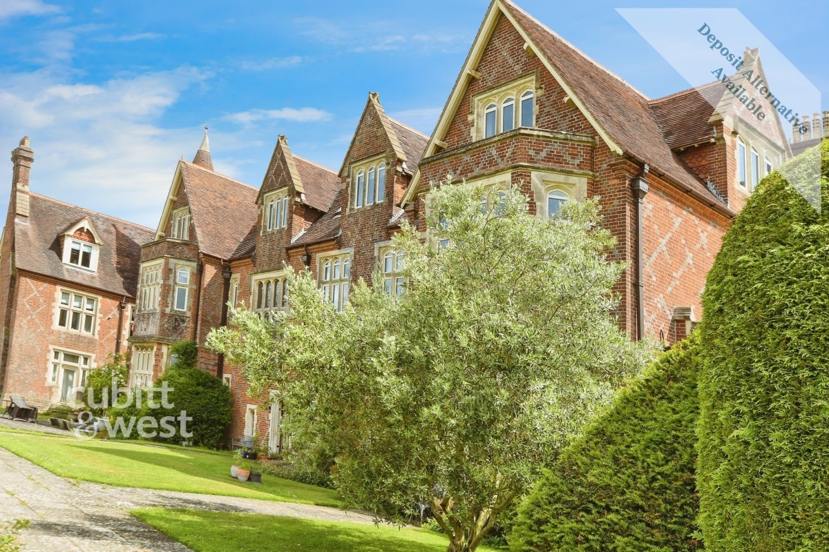 Flat Bennett Road in Greater London