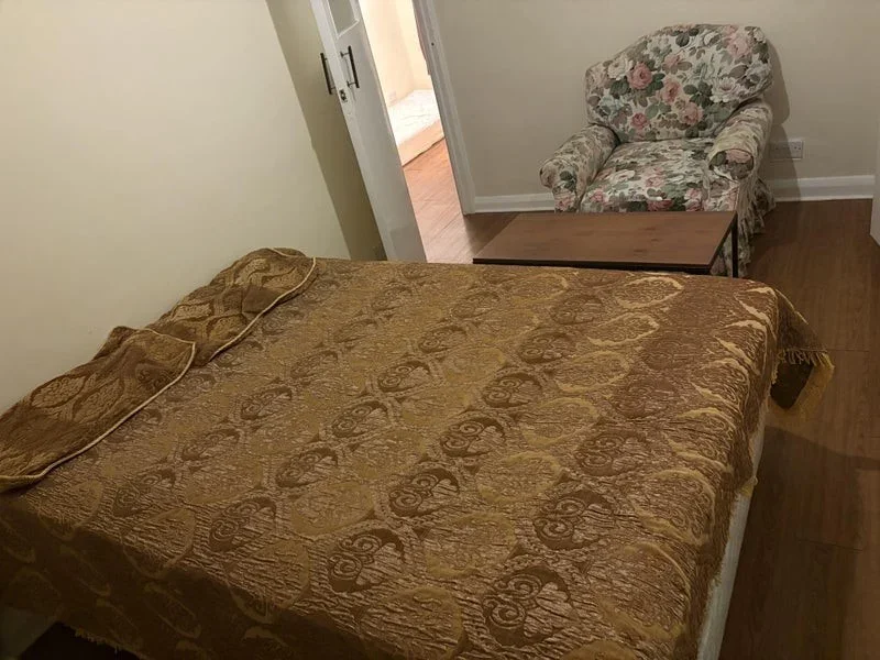Room Eltham Green Road in Greater London