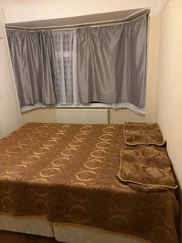 Room Eltham Green Road in Greater London