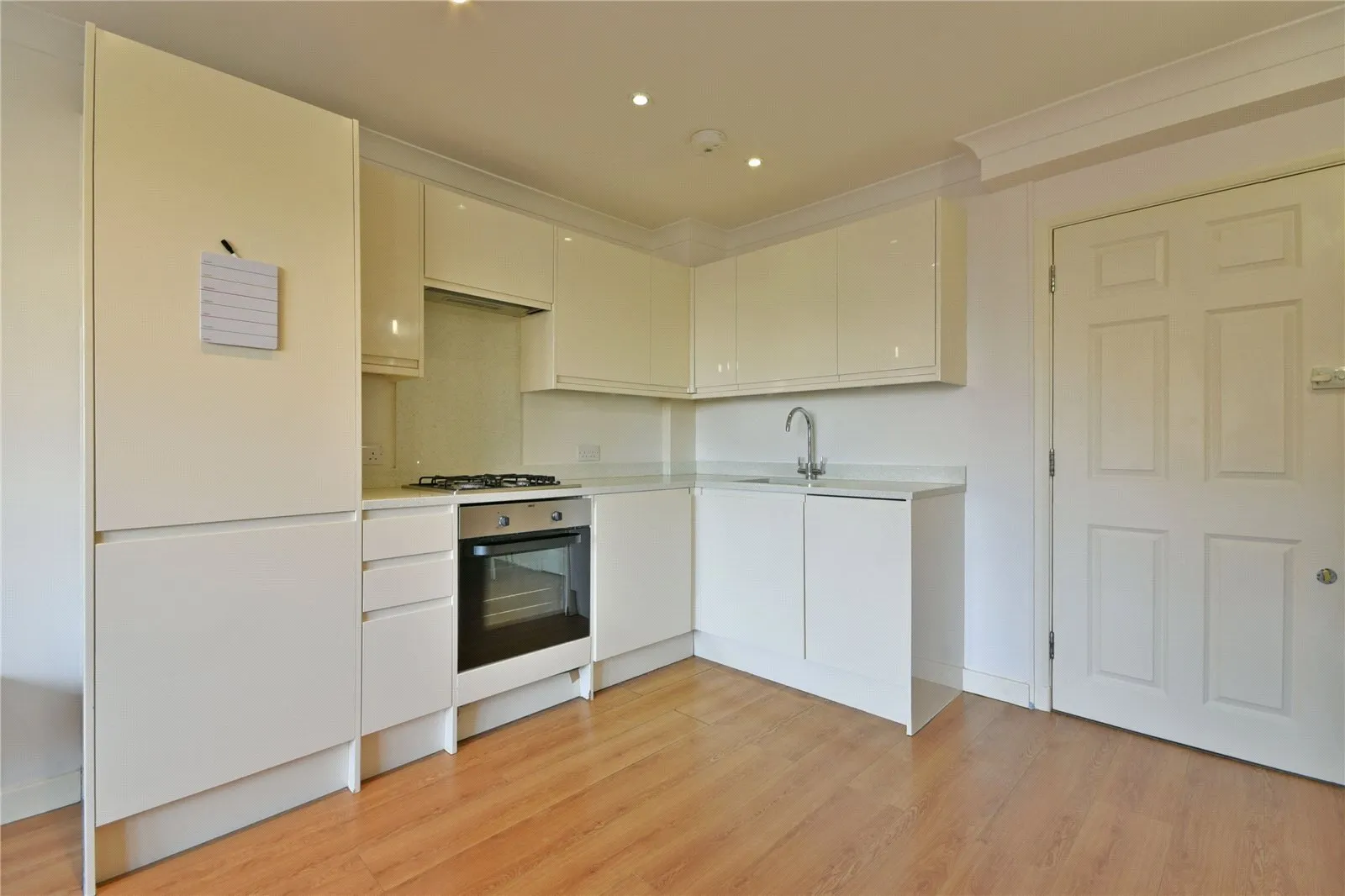 Flat Vallance Road in Greater London