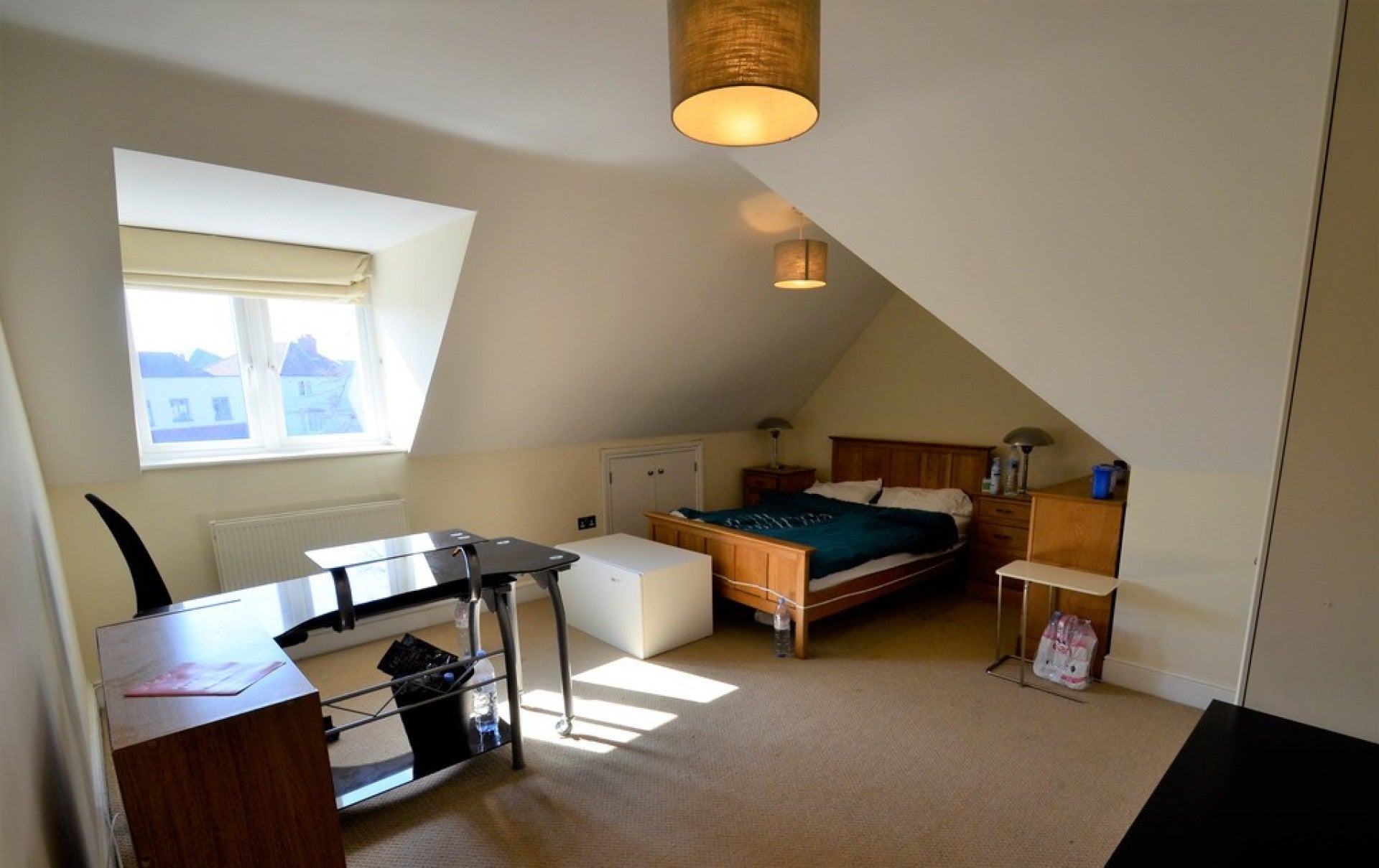 Room Egham Hill in Borough of Runnymede