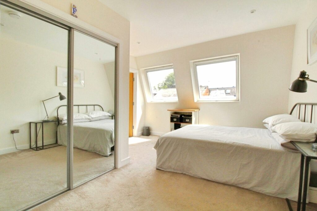 Flat London Street in Basingstoke and Deane