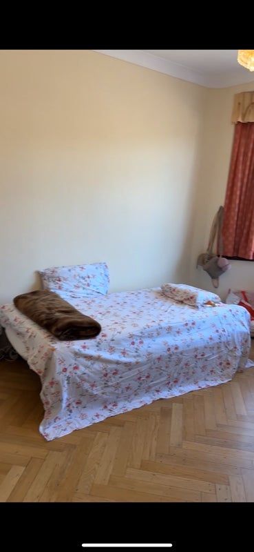 Room Guibal Road in Greater London