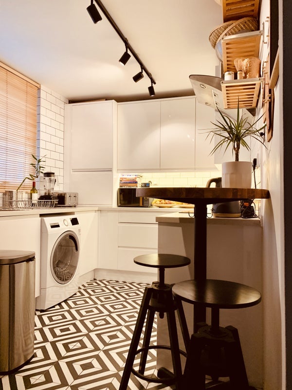 Room Challice Way in Greater London