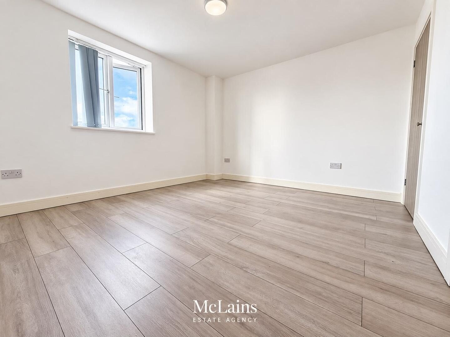 Flat Ramridge Road in Luton