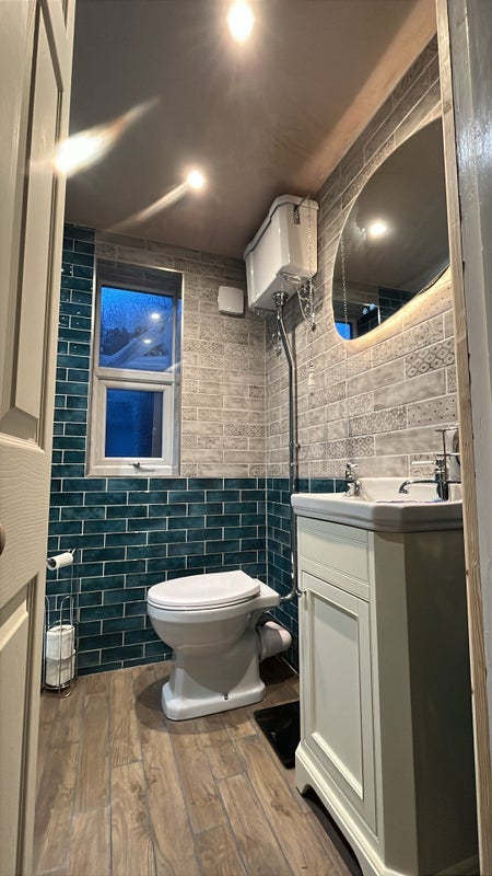 Room Eastdale Road in Liverpool