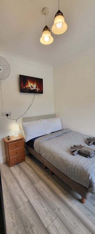Flat St. Dunstans Avenue in Greater London