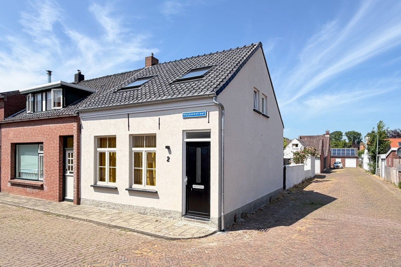 Huis Huijssenstraat 2 in Zaamslag