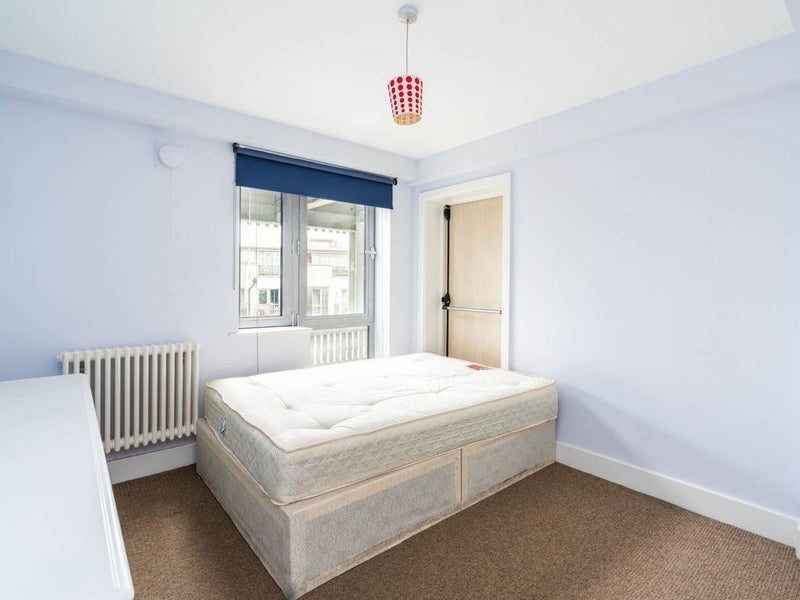 Flat Grosvenor Terrace in Greater London