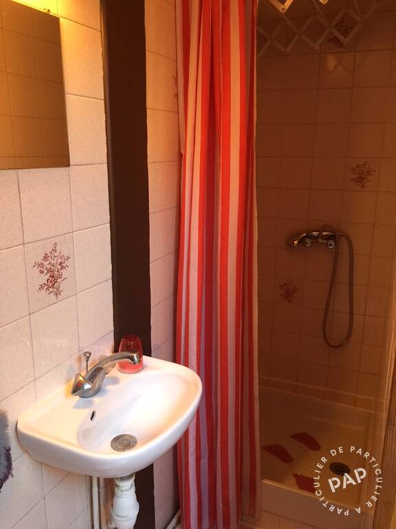 Flat Place des Onze Arpents in Villejuif