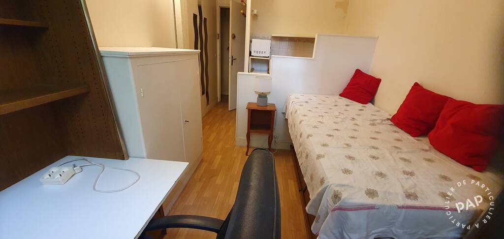 Flat Place des Onze Arpents in Villejuif