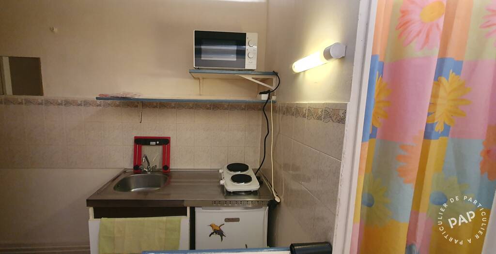 Flat Place des Onze Arpents in Villejuif