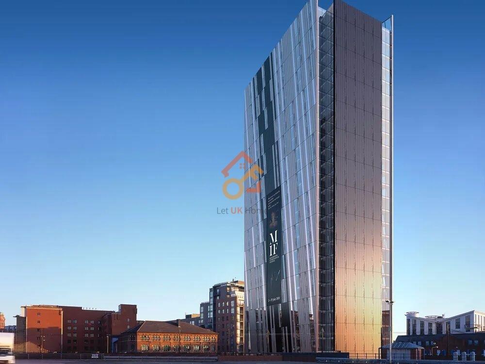 Flat Whitworth Street West in Manchester