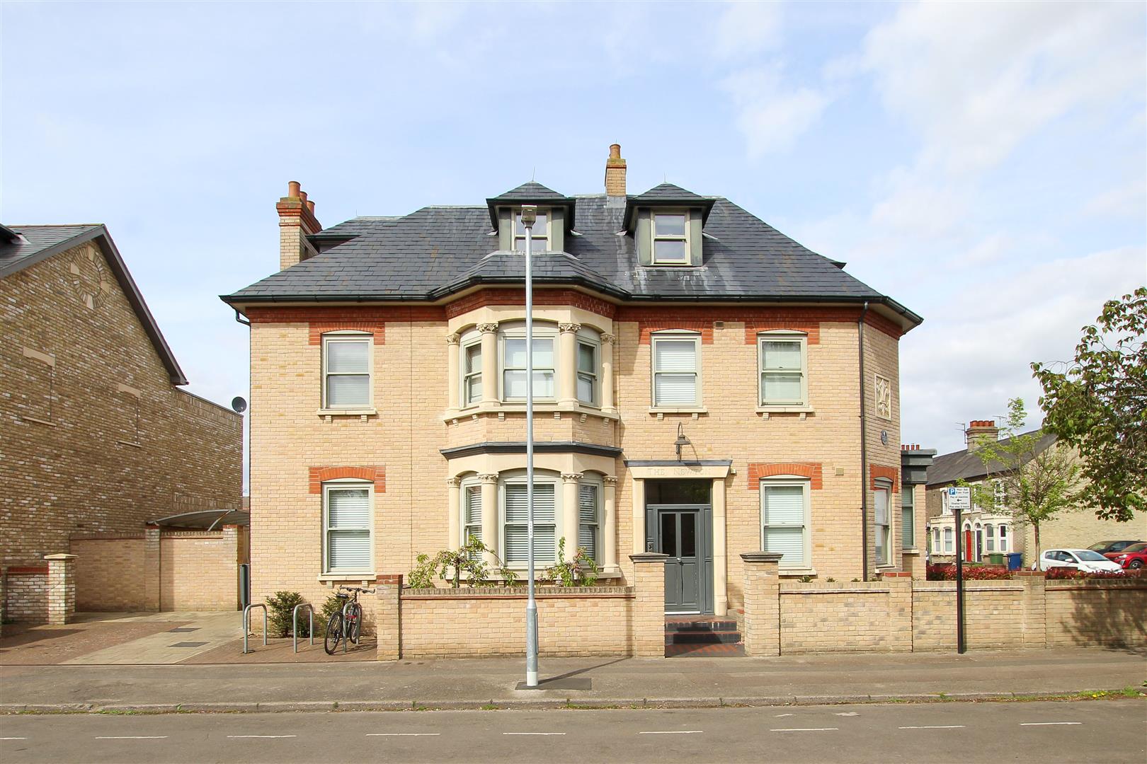 Flat Humberstone Road in Cambridge