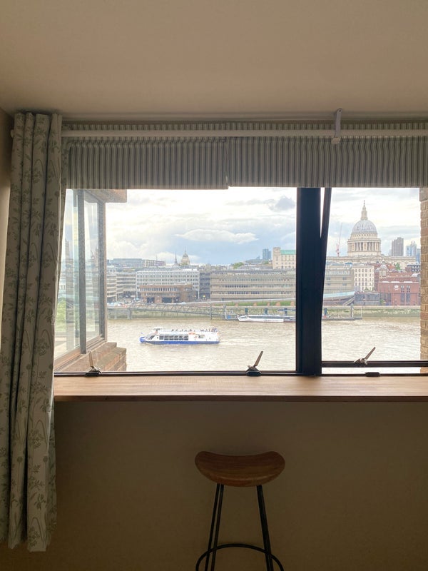 Flat Hopton Street in Greater London